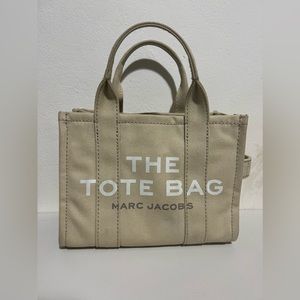 Marc Jacobs ‘The Small Tote Bag’